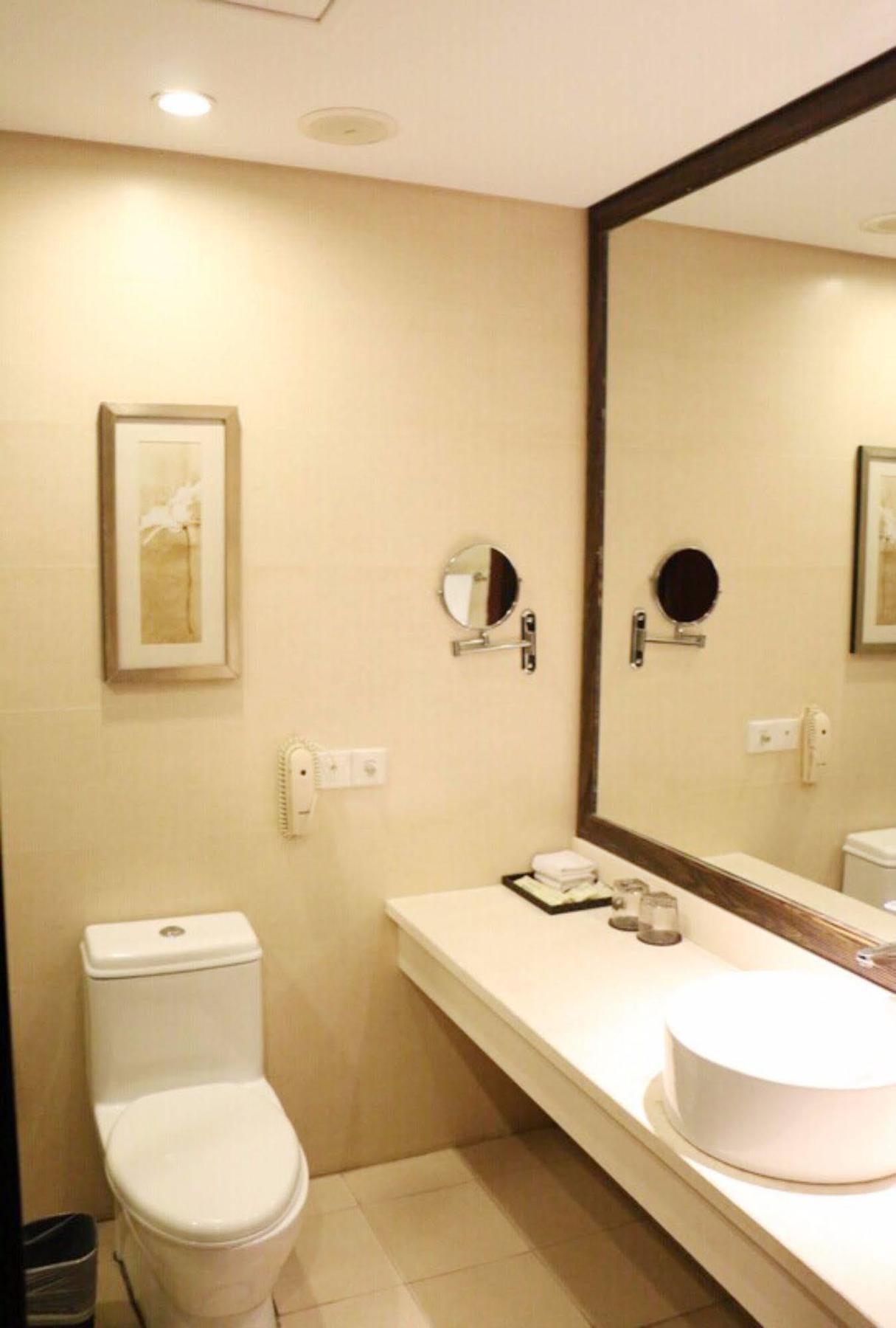 Sisuo Seaview Hotel Санья Экстерьер фото