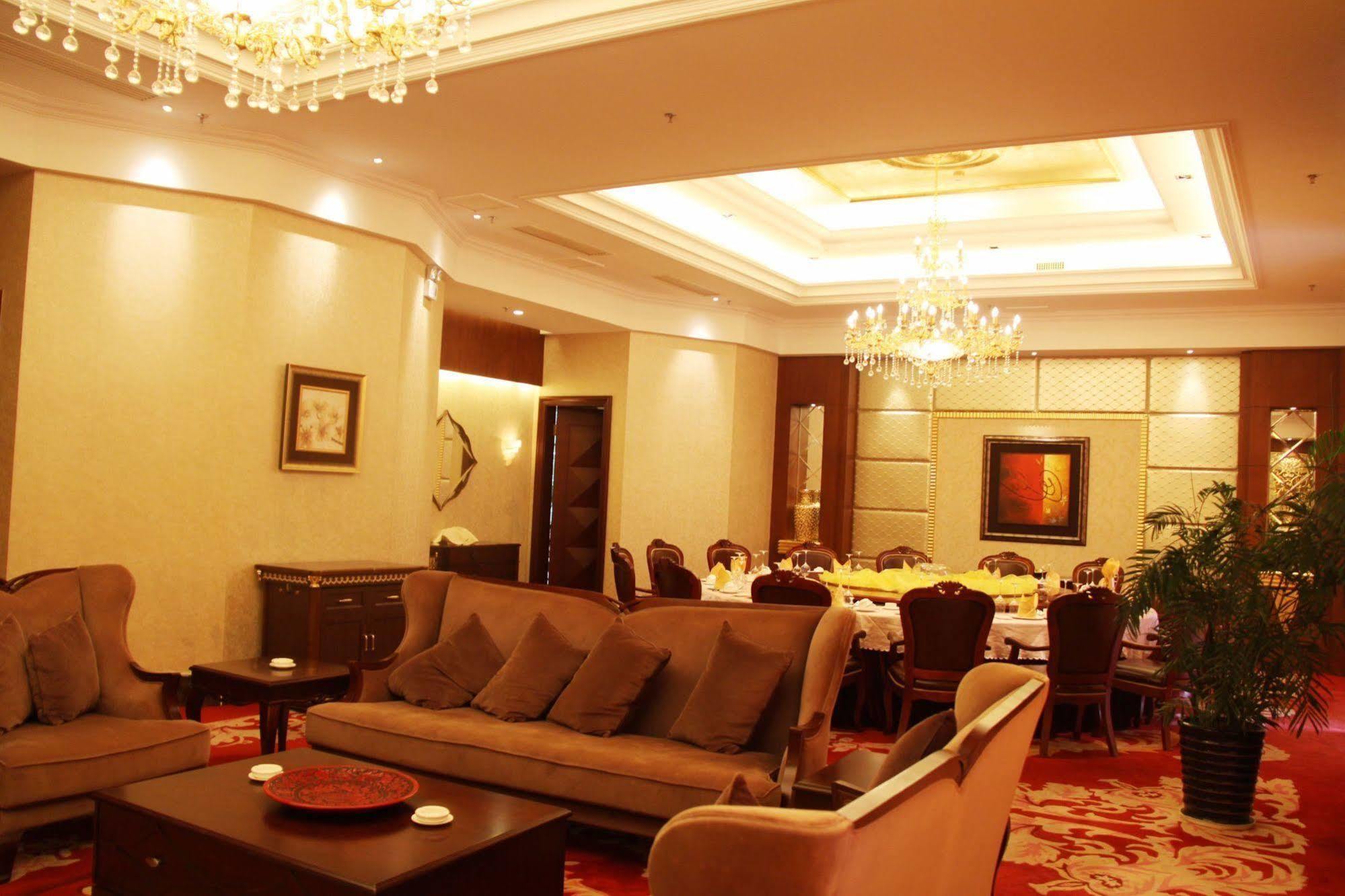 Sisuo Seaview Hotel Санья Экстерьер фото