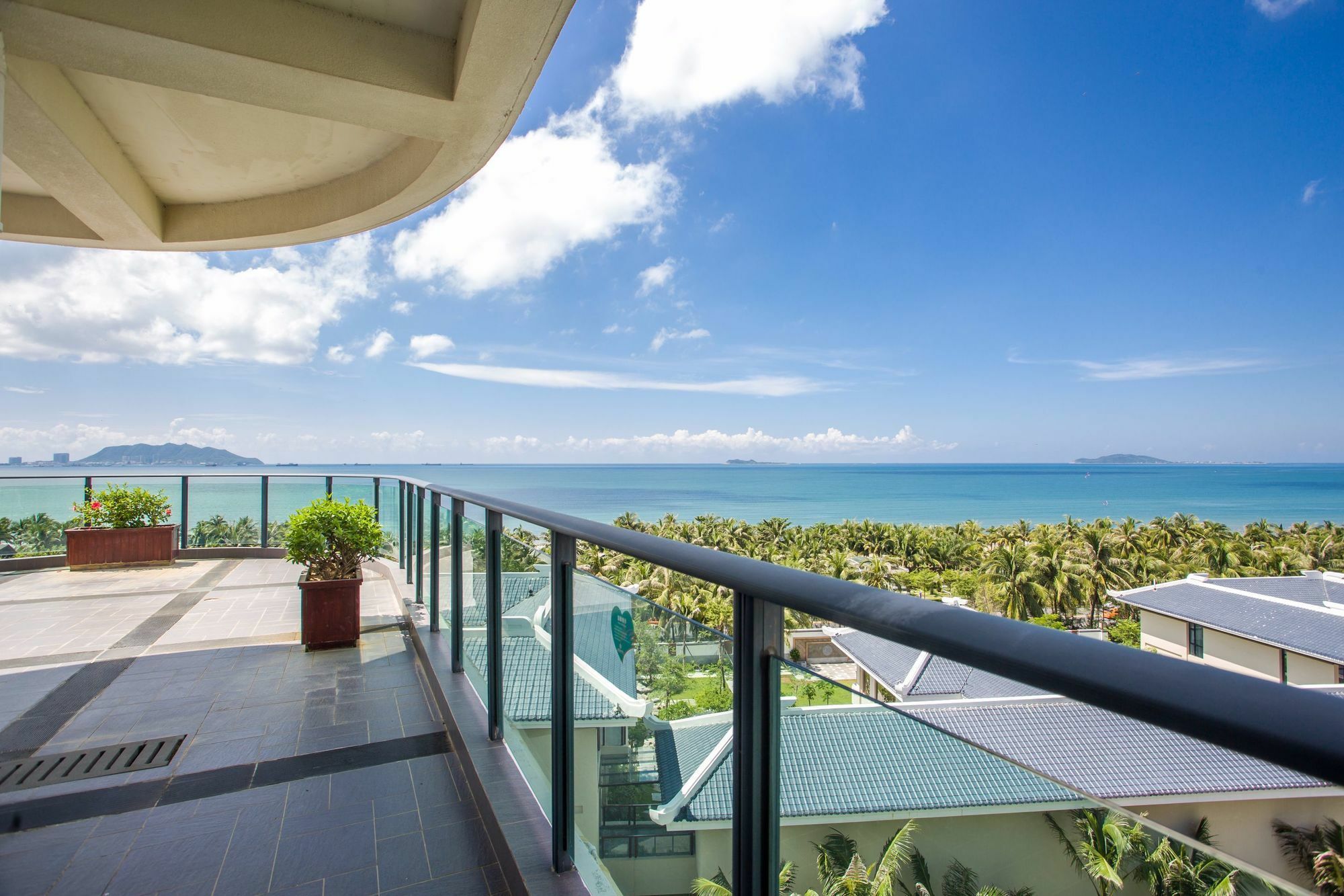 Sisuo Seaview Hotel Санья Экстерьер фото