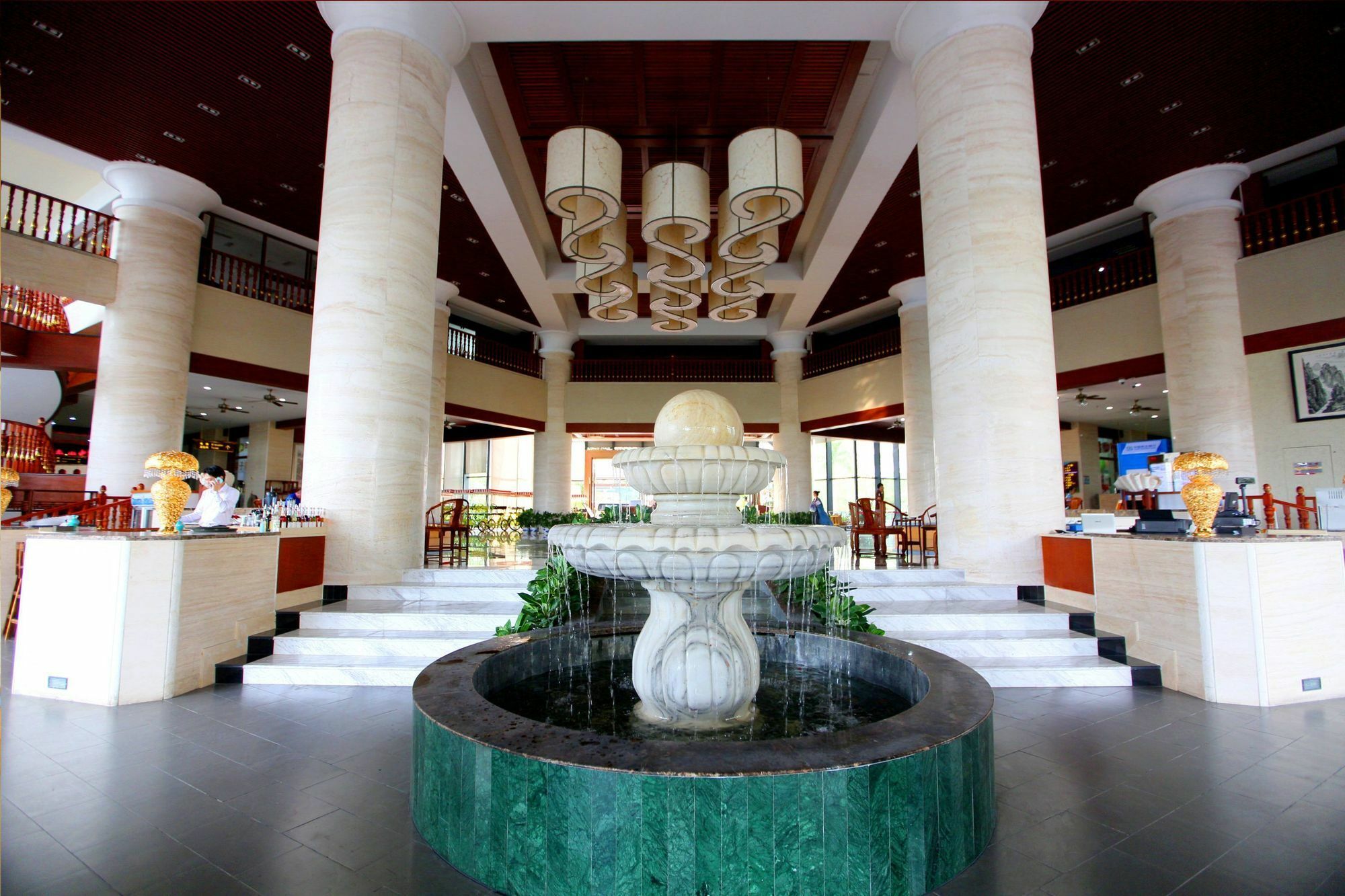 Sisuo Seaview Hotel Санья Экстерьер фото