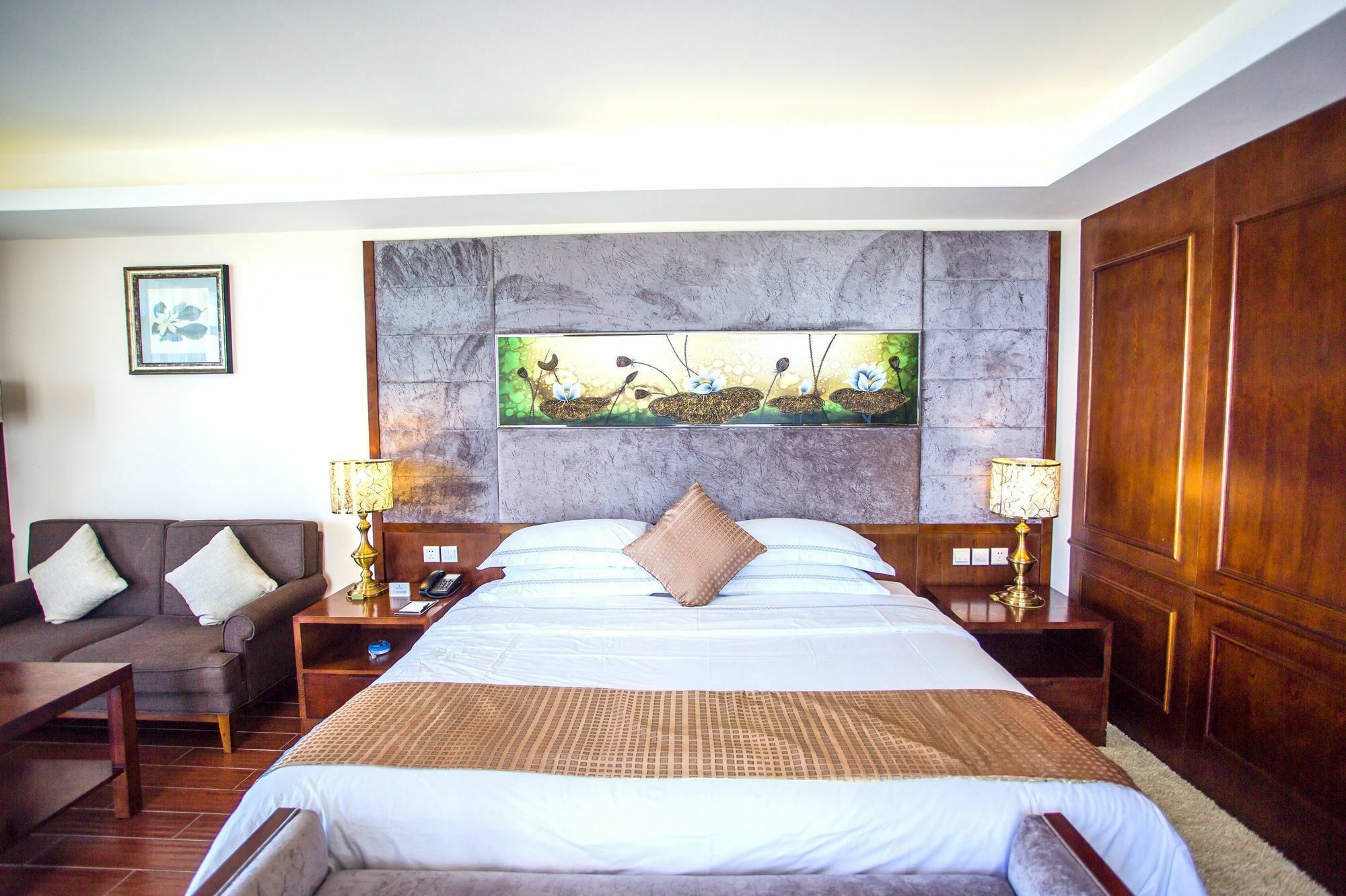 Sisuo Seaview Hotel Санья Экстерьер фото