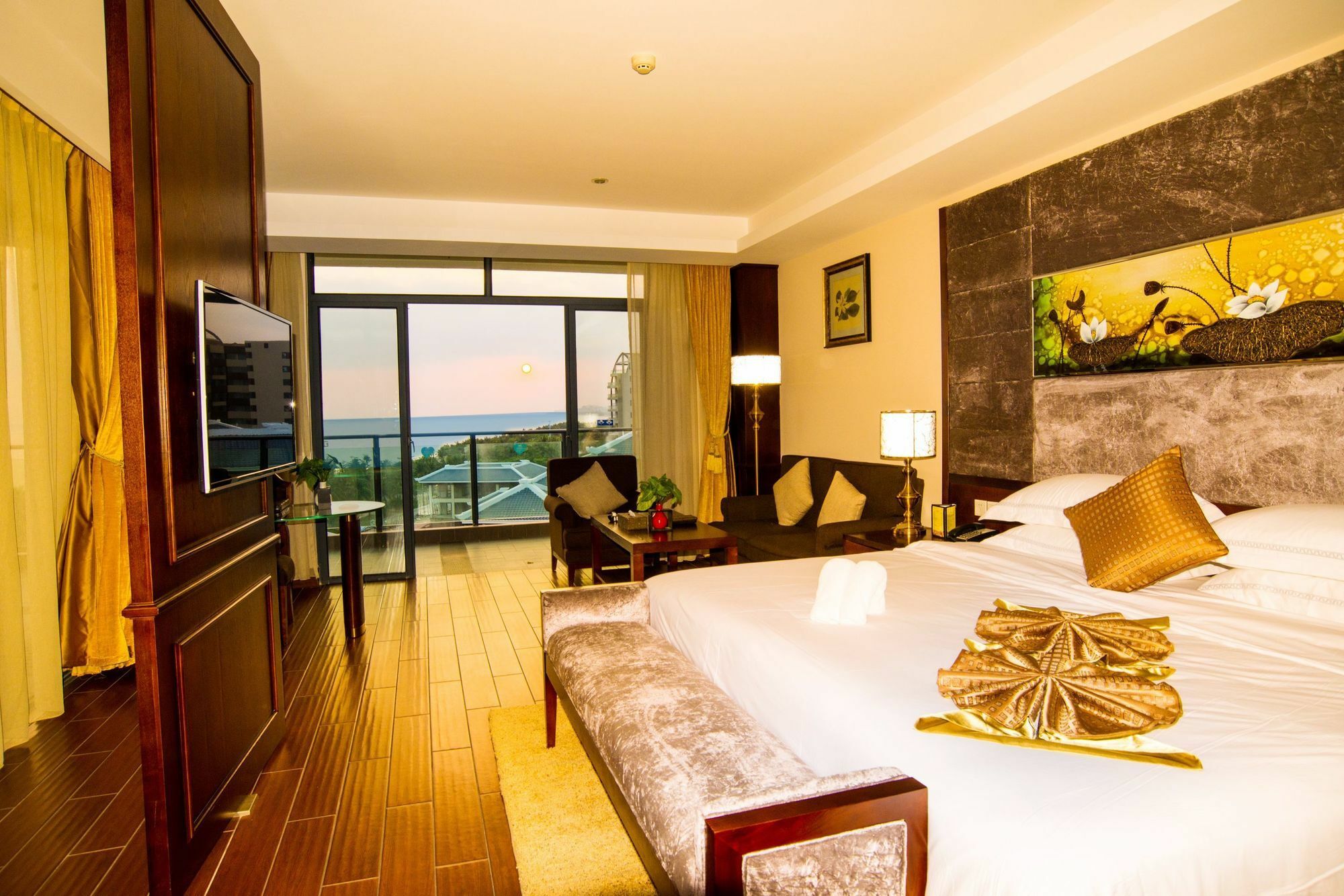 Sisuo Seaview Hotel Санья Экстерьер фото