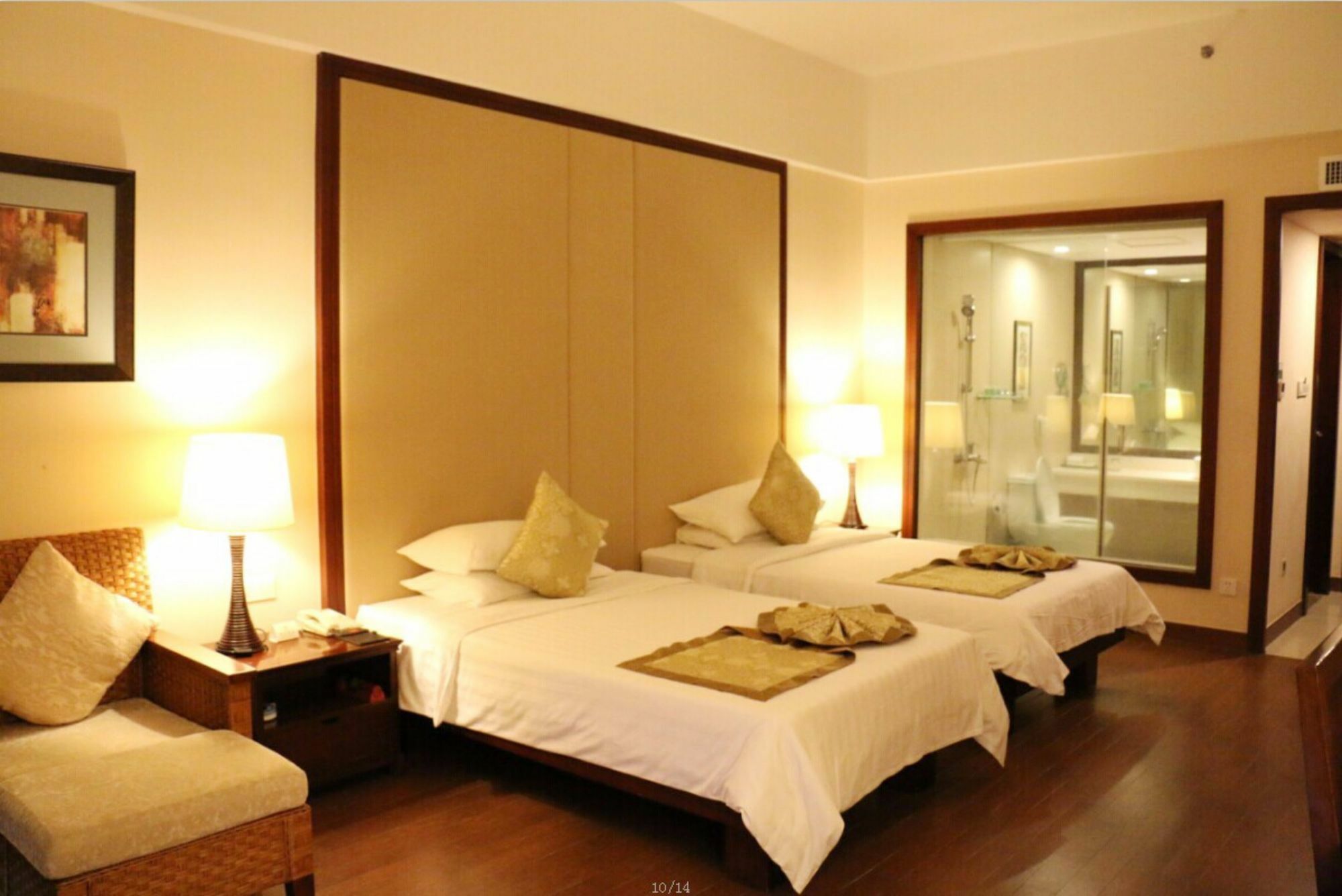 Sisuo Seaview Hotel Санья Экстерьер фото